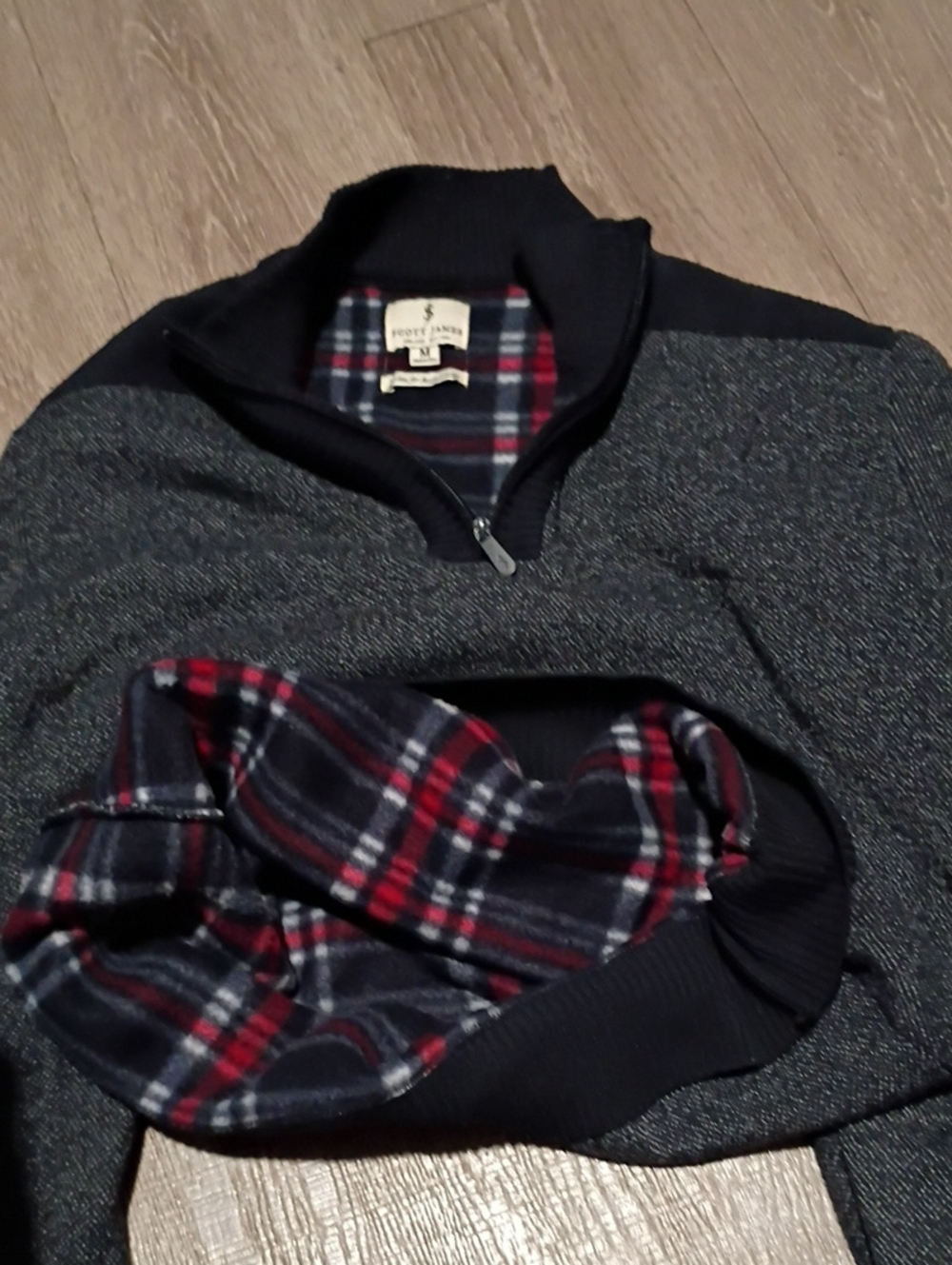 Men’s Quarter-Zip Heathered Navy Sweater